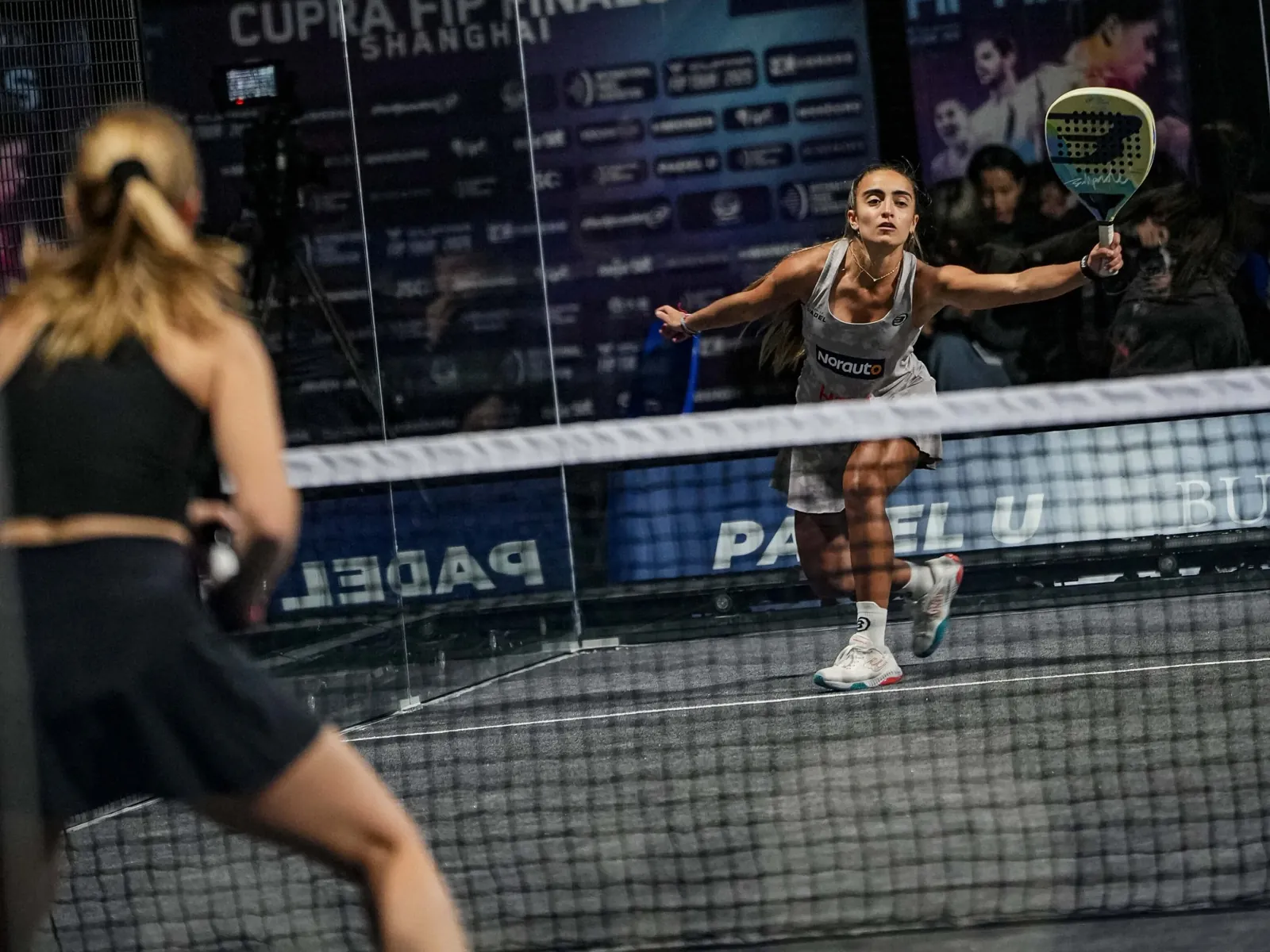Partido de dobles de pádel
